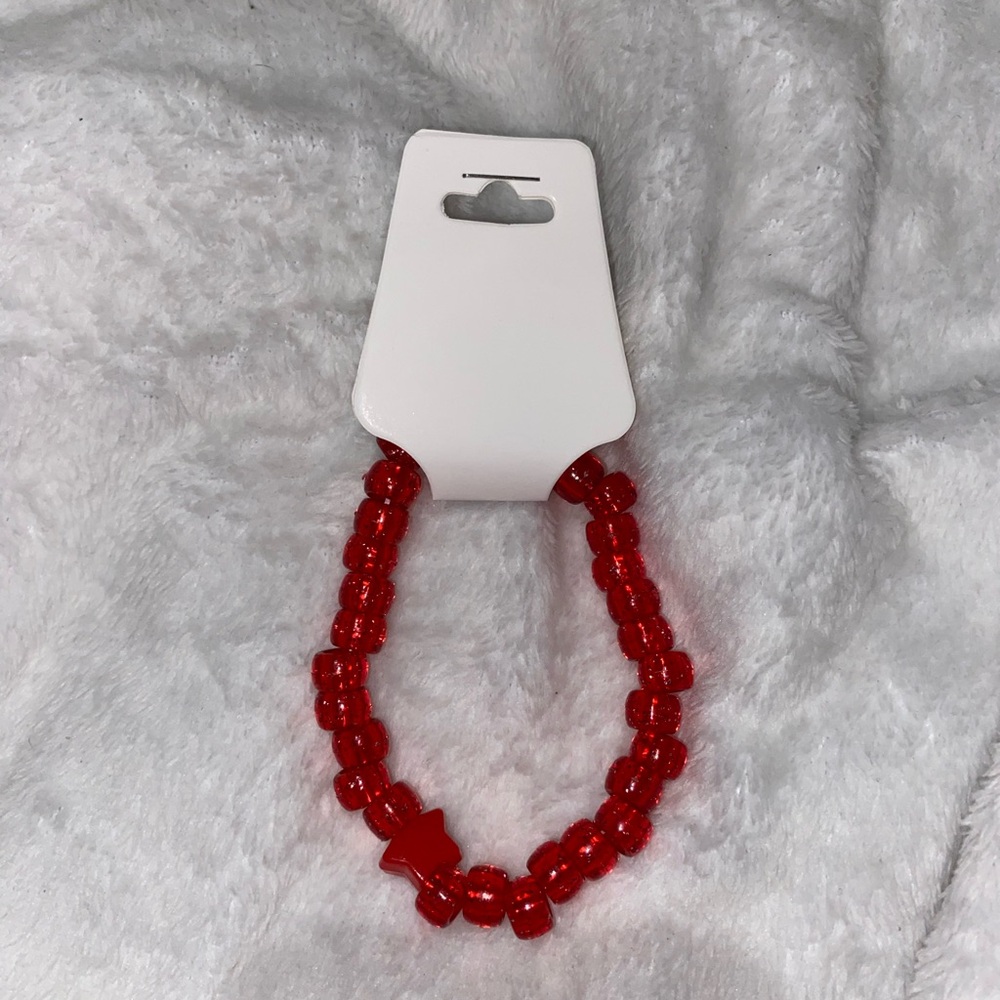 SOLD ‼️ 3 for 8$ 🪷 Red Star Kandi Bracelet - Picture 2 of 2